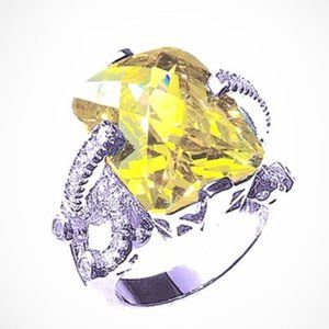 8 CT Canary Yellow Radiant -Cut, Halo,  Silvertone, SZ 6 Ring